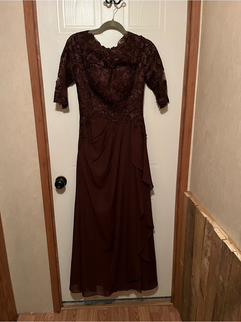 Elegant Lace Bodice Brown Evening Dress